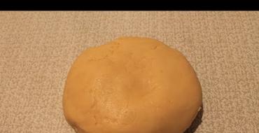 Kuki roti pendek yang lazat, resipi cepat dan mudah dengan foto